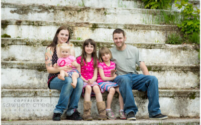 Burt Family :: Family Photographer :: Winter, WI